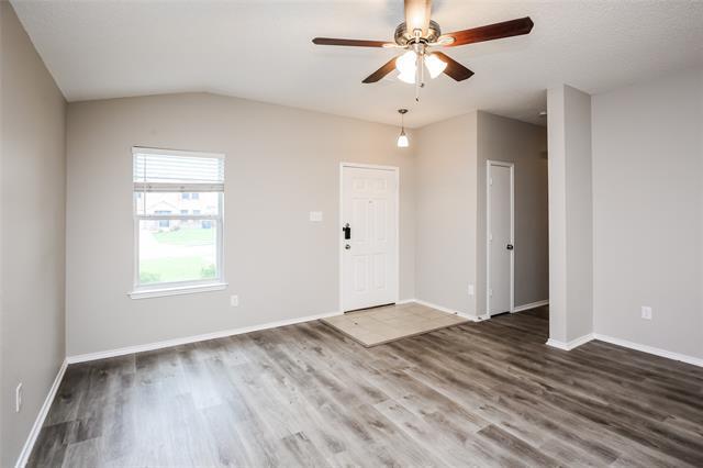 Foto del edificio - 2632 Big Spring Dr