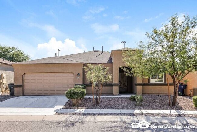 Building Photo - Spacious updated 4 Bed, 2 Bath home in Tucson