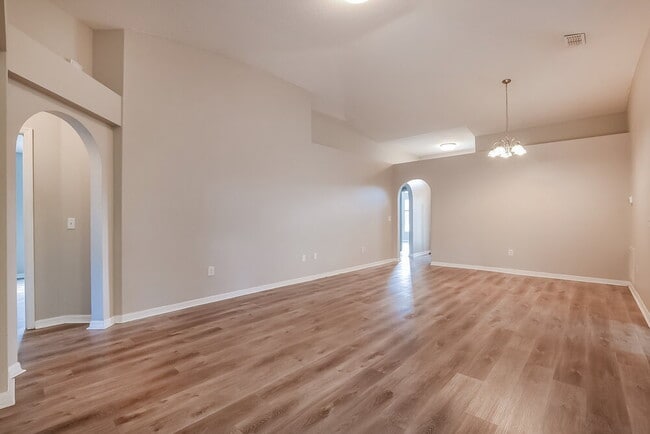 Building Photo - 189 Cedar Ridge Ln