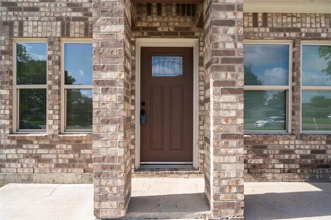 Foto del edificio - 5754 Reed Rd