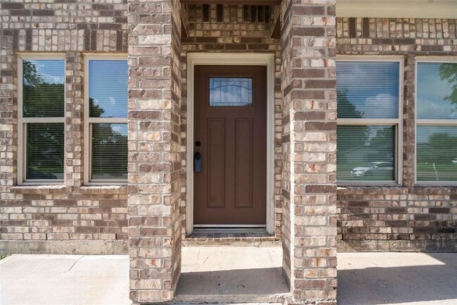 Building Photo - 5754 Reed Rd