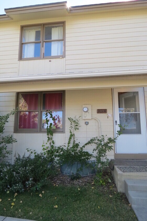 Available Now View Today! House Rental in Rock Springs, WY