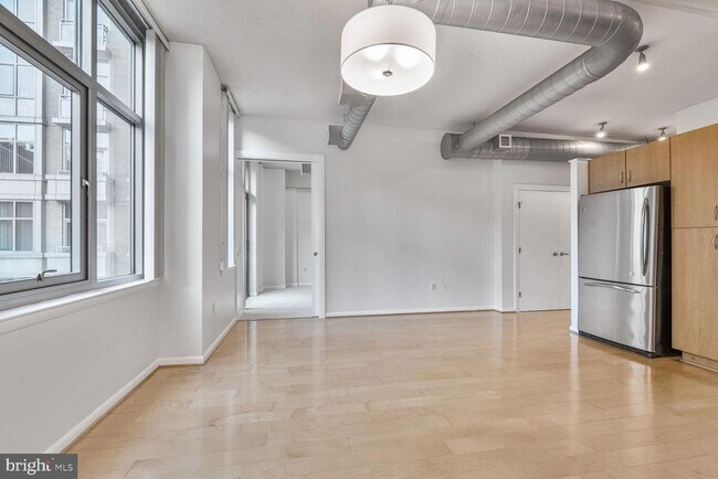 Foto del edificio - 811 4th St NW