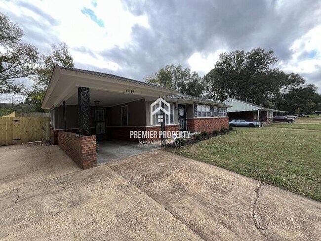 Building Photo - 4024 Hermitage Dr