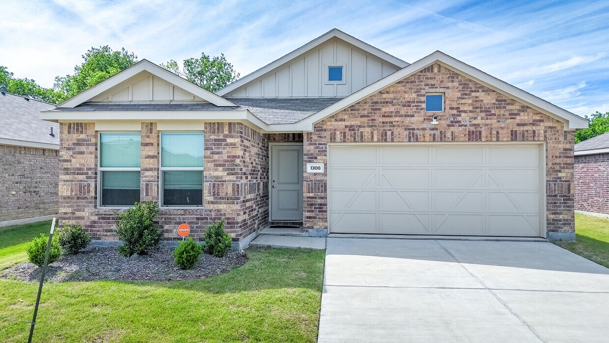 Photo - 1308 Clairborne ct-