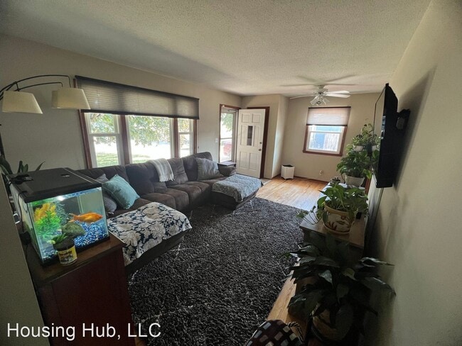 Building Photo - 3 br, 2 bath House - 8476 Goodview Ave S