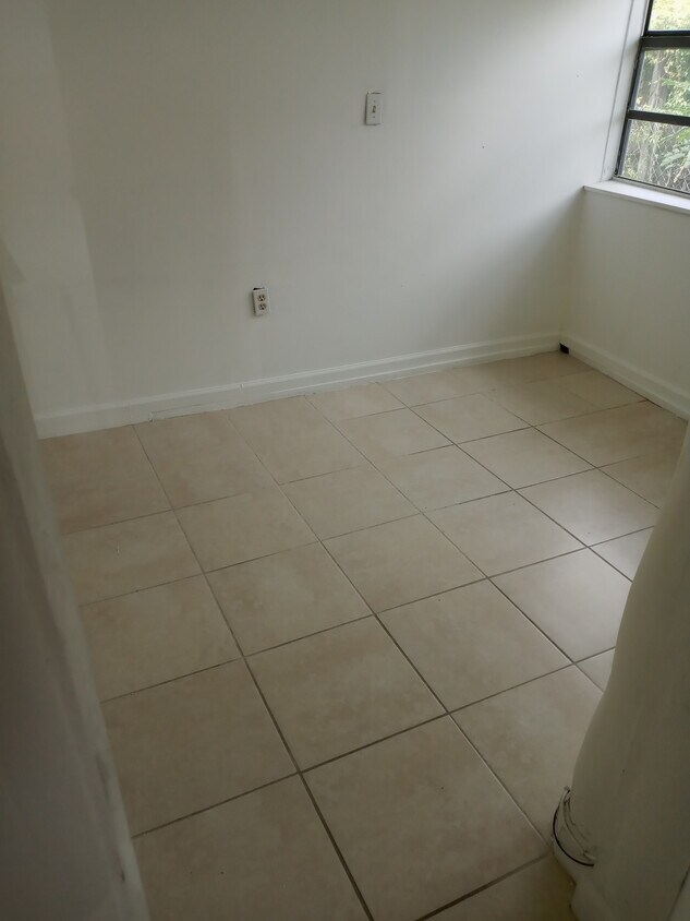 Foto del edificio - 2282 SW 15th St