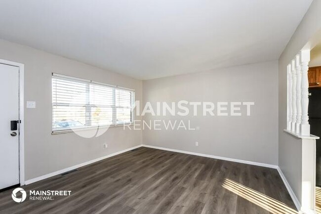 Building Photo - 322 Reasor Dr