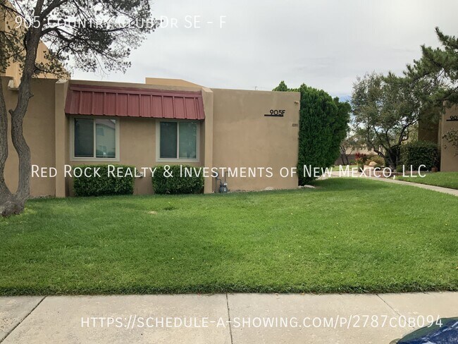Foto del edificio - 905 Country Club Dr SE