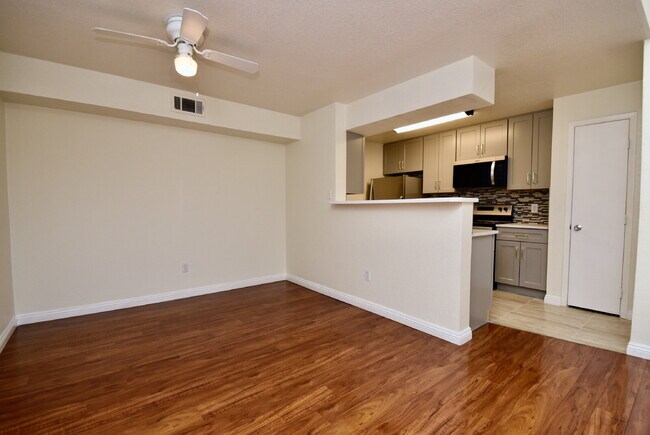 Foto del edificio - 2nd Level Specious One Bedroom Condo at Copper Sands!