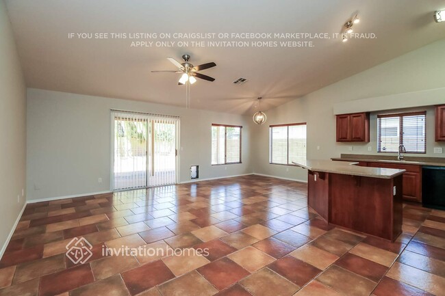 Building Photo - 538 W Country Estates Ave