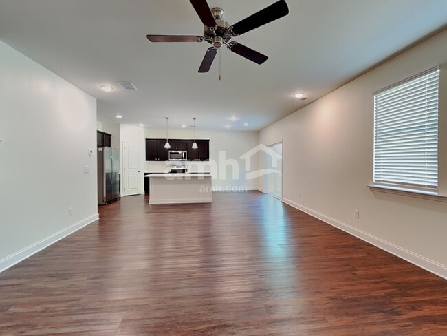 Building Photo - 180 Pecan Dr