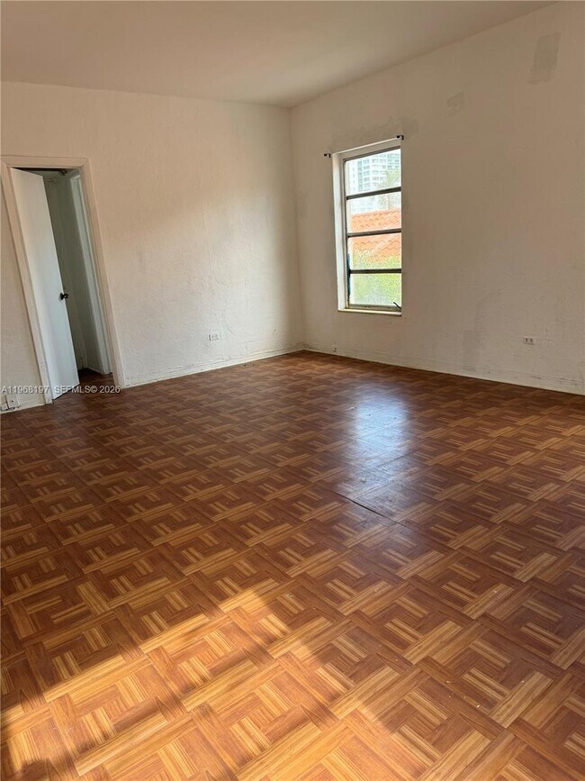 Foto del edificio - 825 Alton Rd