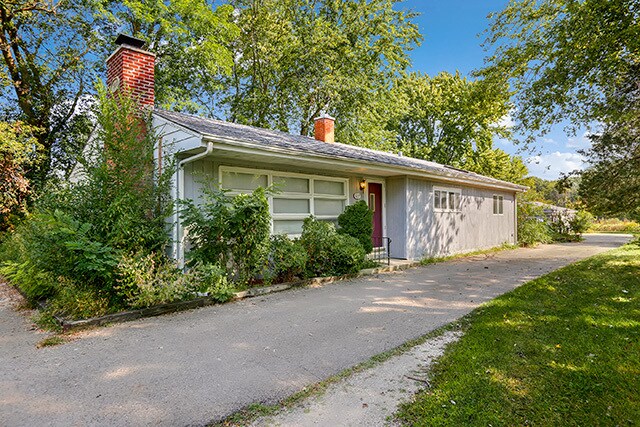 Building Photo - 327 Kraus Ln