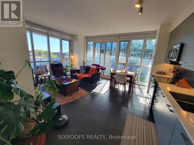 Photo du bâtiment - 9471 Yonge St