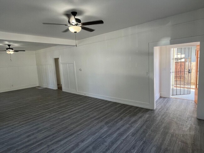 Building Photo - 513 2nd Ave