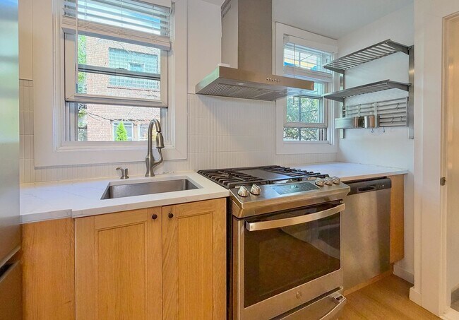 Foto del edificio - 432 2nd St