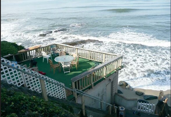 Foto del edificio - 1488-1496 1/2 Pescadero Dr