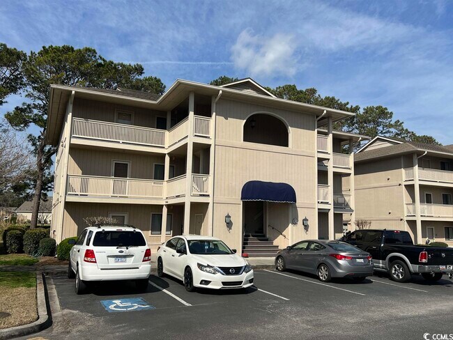 Foto del edificio - 4270 Pinehurst Cir