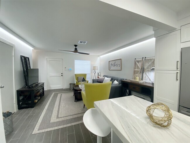 Foto del edificio - 1801 Huldy St