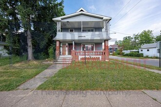 Building Photo - 3872 E 112th St