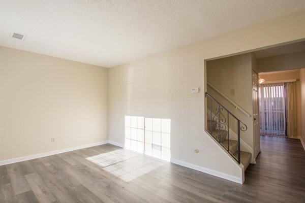 Foto del edificio - 224 Peppertree Ln