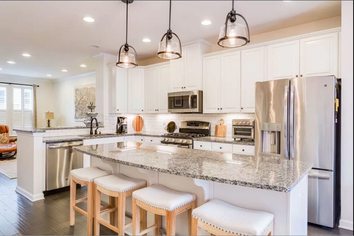 Primary Photo - 232 Pebble Beach Ct
