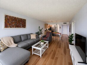 Building Photo - 3001 S Course Dr