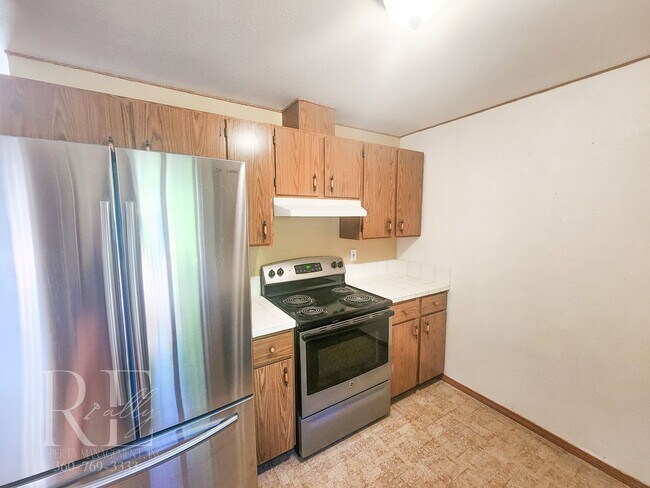 Foto del edificio - MILITARY DISCOUNT - $75/MO OFF!!