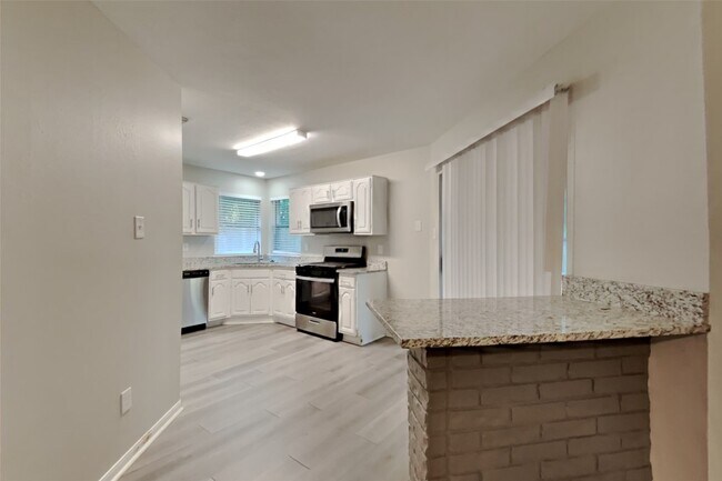 Foto del edificio - 22303 Mosswillow Ln