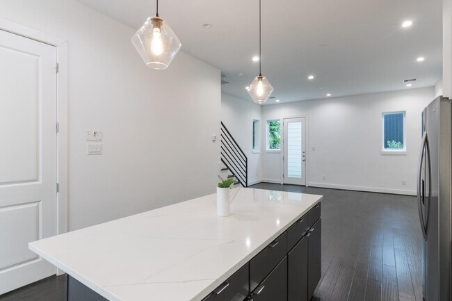 Foto del edificio - 5841 Dolores St