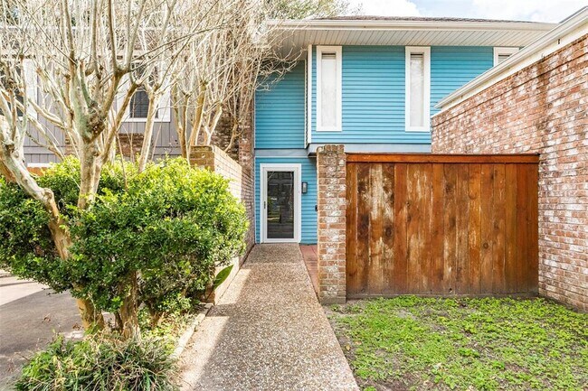 Building Photo - 8 Dorado Dr