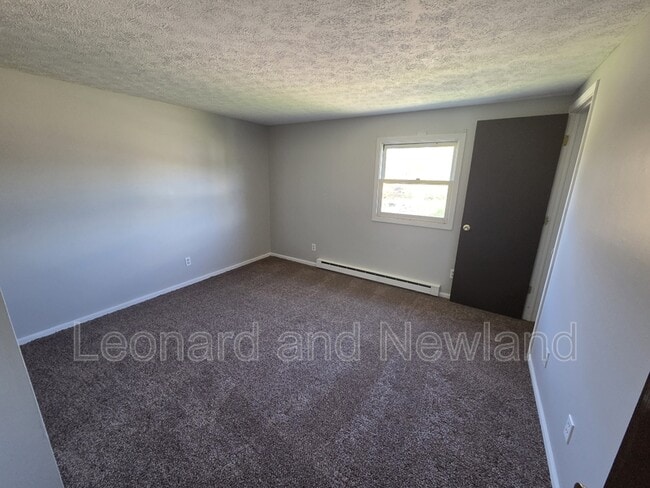 Building Photo - 212 Patricia Dr