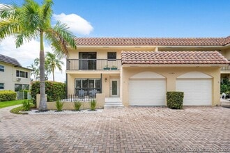Building Photo - 1109 Bel Air Dr
