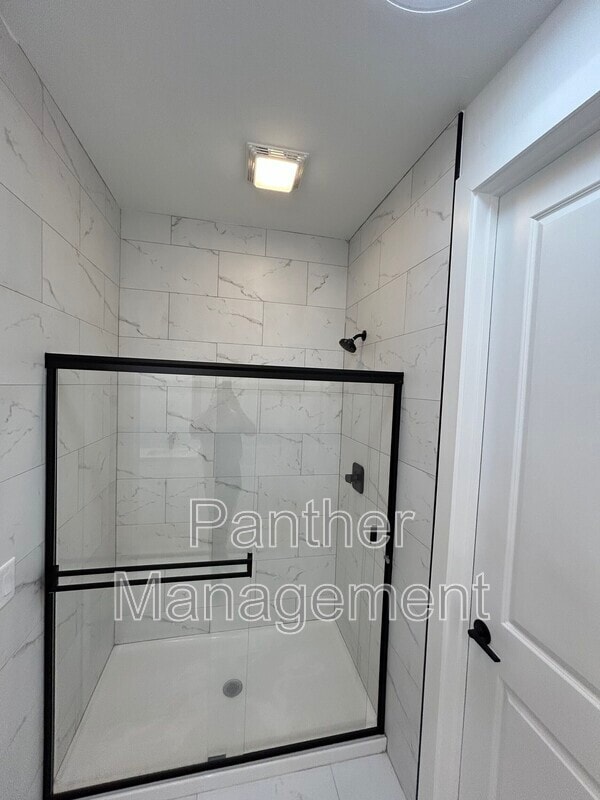 Building Photo - 1232 Oceanic Rd