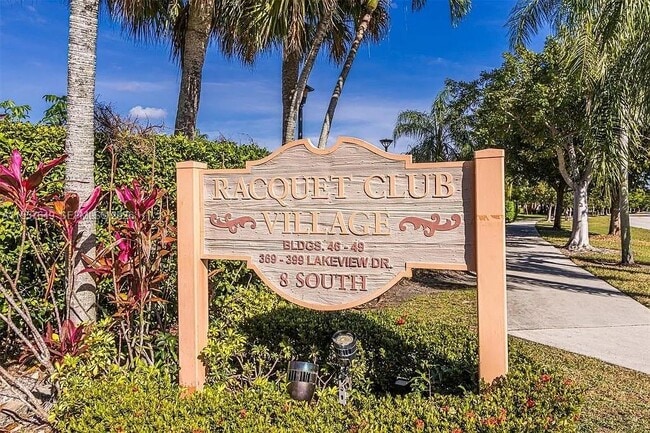 Foto del edificio - 369 Lakeview Dr