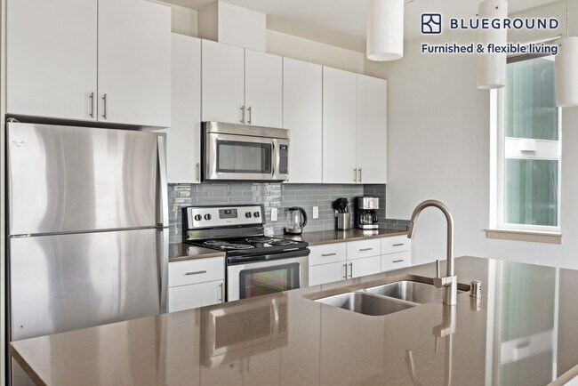 Building Photo - 5398 Russell Ave NW