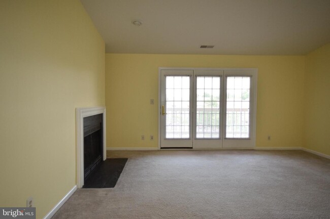 Building Photo - 7512 Ashby Ln