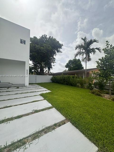 Foto del edificio - 532 NW 17th Ave