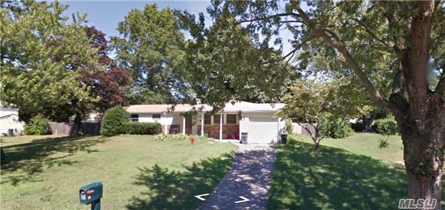 Building Photo - 39 University Heights Dr