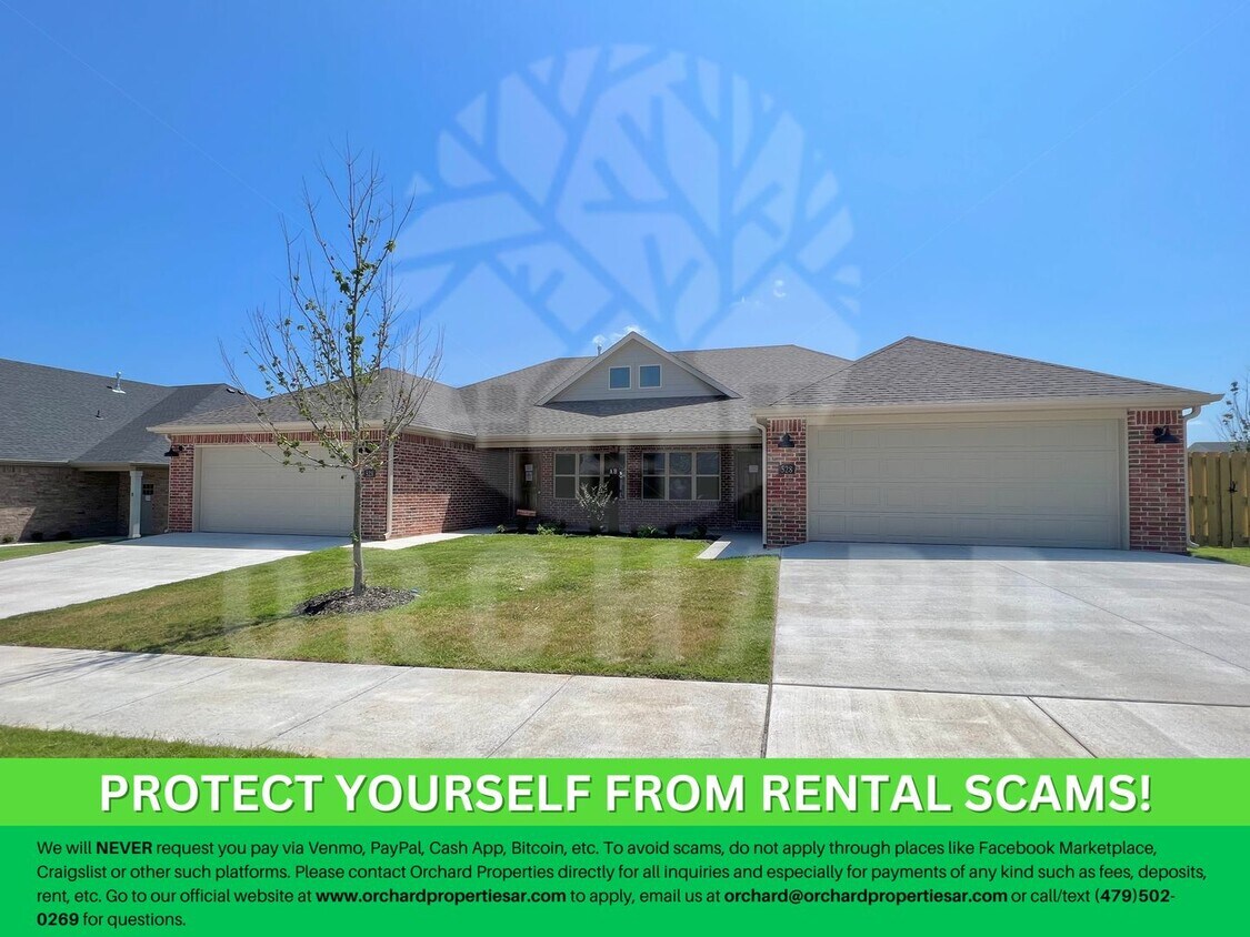 Foto principal - 528 Bradford Dr