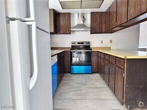 Building Photo - 4520 Sparky Dr
