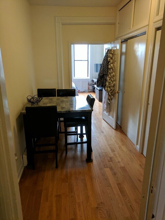 Foto del edificio - 839 Willow Ave