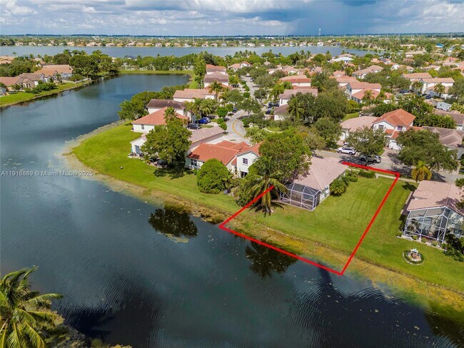 Foto del edificio - 18866 SW 28th Ct