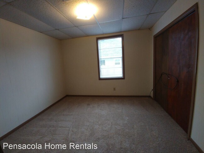 Building Photo - 2 br, 1 bath House - 1008 N. 6th Ave.