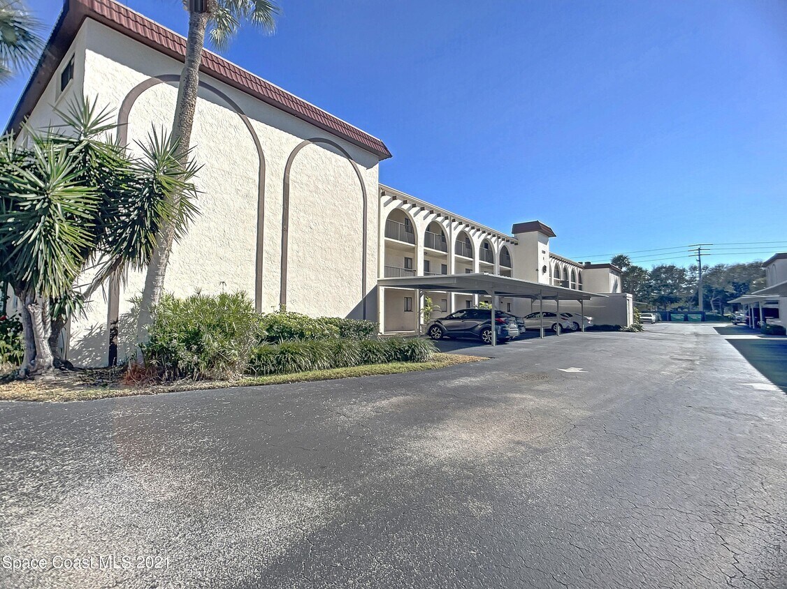 Primary Photo - 5800 N Banana River Blvd