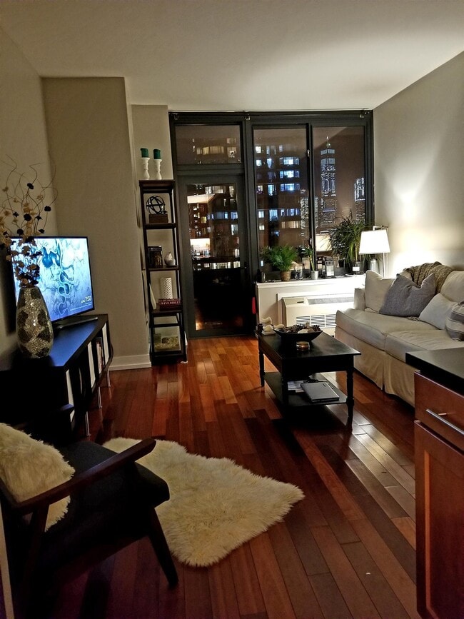 Foto del edificio - 389 Washington St