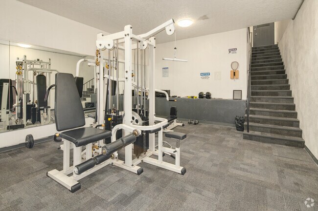 Centre de remise en forme - 252 Gorge Rd E