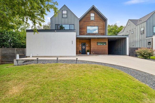 Building Photo - 6200 Hickman Ave