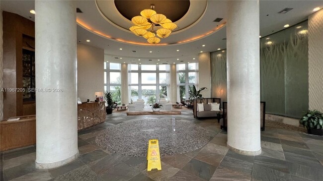 Building Photo - 2641 N Flamingo Rd